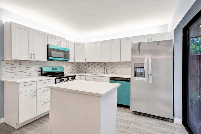 2 bedroom Townhouse at 736 NW 98th Circle, Jacaranda Parcel 610, Plantation — photo 1