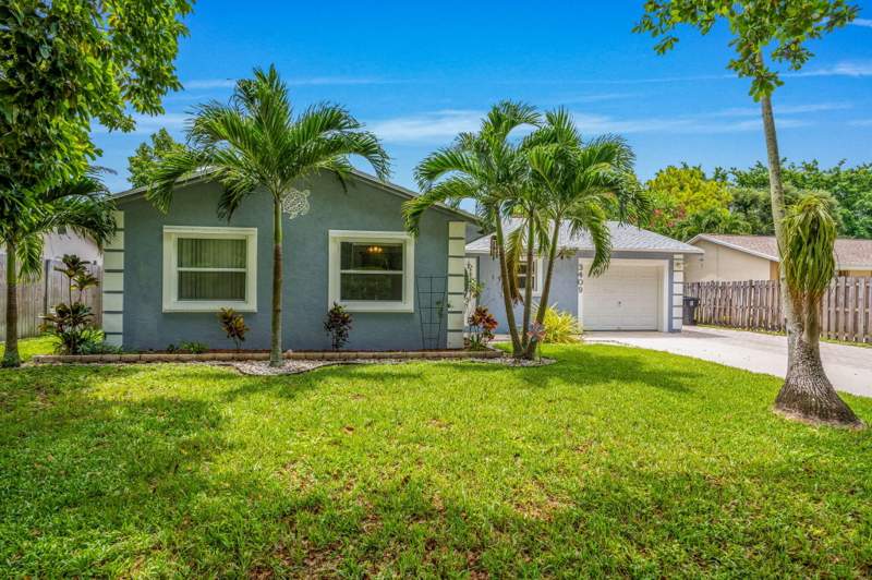 3 bedroom Single Family Residence at 3409 Wry, Chickasaw Manor, Lake Worth — photo 2