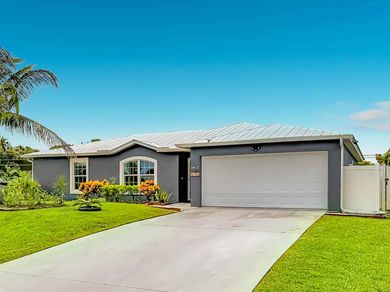3 bedroom Single Family Residence at 1402 SW Flounder Lane, Port St Lucie Section 14, Port St. Lucie — photo 4
