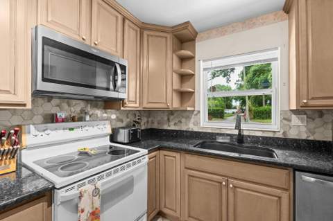 3409 Wry, Lake Worth FL - photo 14 of 35
