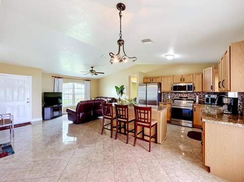 1402 SW Flounder Lane, Port St. Lucie FL - photo 11 of 47