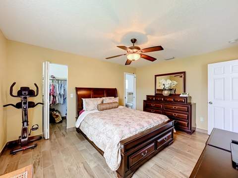 1402 SW Flounder Lane, Port St. Lucie FL - photo 17 of 47