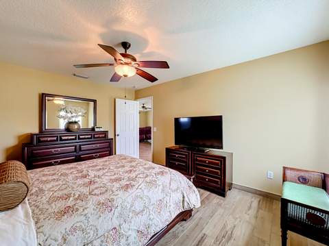 1402 SW Flounder Lane, Port St. Lucie FL - photo 18 of 47