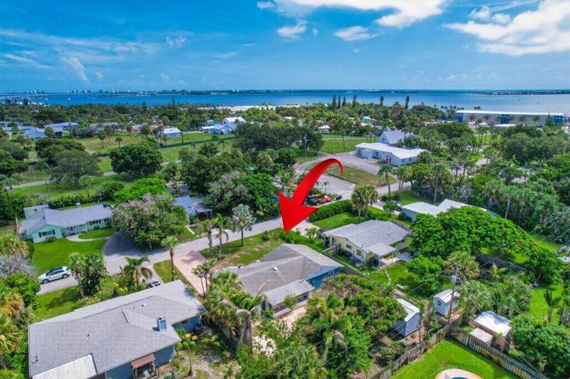 3 bedroom Single Family Residence at 2288 NE Patrician Street, Sea View Terrace, Jensen Beach — photo 5