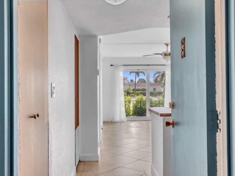 1 bedroom Condominium at 3002 NE 5th Terrace #105-B, River Manor Condo, Wilton Manors — photo 3