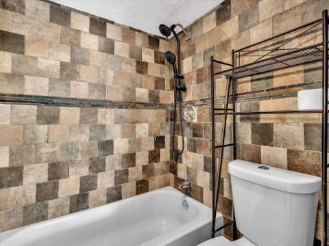 3002 NE 5th Terrace #105-B, Wilton Manors FL - photo 16 of 39