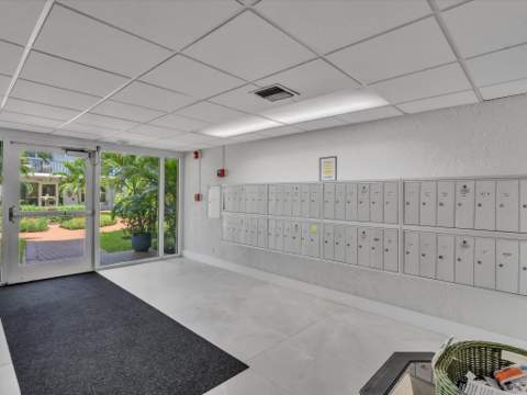 3002 NE 5th Terrace #105-B, Wilton Manors FL - photo 24 of 39