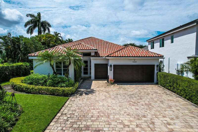 3 bedroom Single Family Residence at 13620 Verde Drive, Frenchmans Creek Par G-4, Palm Beach Gardens — photo 1