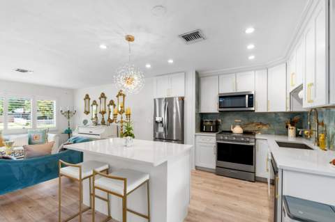 874 NW 2nd Avenue, Boca Raton FL - photo 9 of 47
