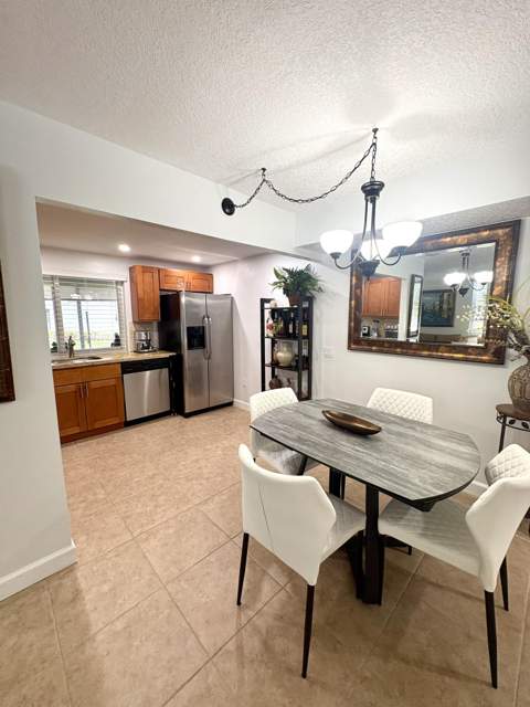 9200 Lime Bay Boulevard, Tamarac FL - photo 6 of 30