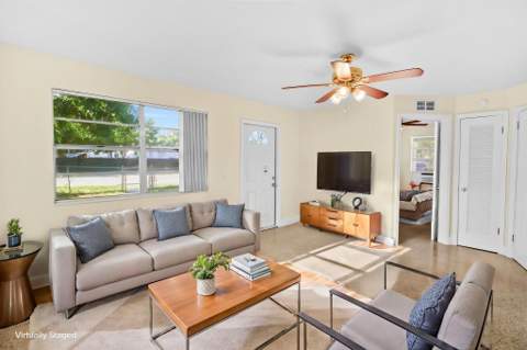 4546 Carver Street, Kenwood Estates FL - photo 10 of 34