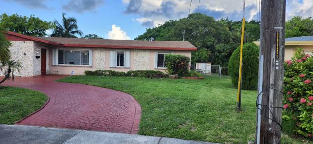 Lauderdale Lakes East Gate