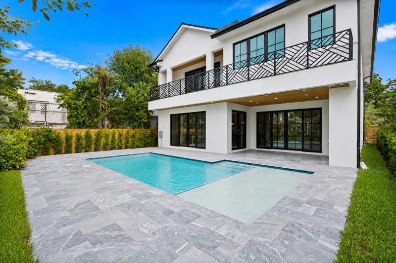 5 bedroom Single Family Residence at 1016 SE 8th Street, Rio Vista C J Hectors Resub, Fort Lauderdale — photo 4