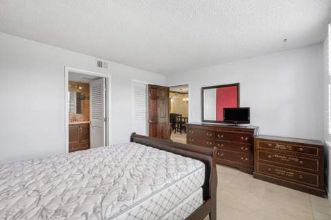 7610 NW 18th Street #102, Margate FL - photo 22 of 48