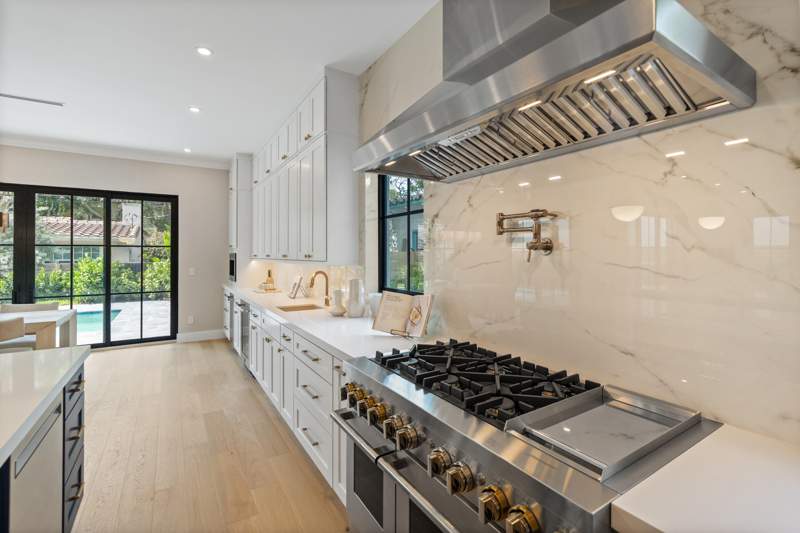 5 bedroom Single Family Residence at 1016 SE 8th Street, Rio Vista C J Hectors Resub, Fort Lauderdale — photo 5