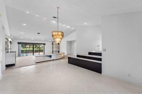 10775 Boca Woods Lane, Boca Raton FL - photo 17 of 42