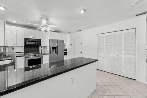 10775 Boca Woods Lane, Boca Raton FL - photo 11 of 42