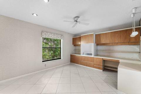 10775 Boca Woods Lane, Boca Raton FL - photo 23 of 42