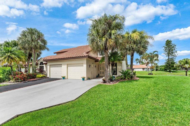 2 bedroom Townhouse at 18577 Woodstream Drive, Woodstream, Boca Raton — photo 2