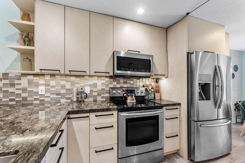 2 bedroom Townhouse at 18577 Woodstream Drive, Woodstream, Boca Raton — photo 5