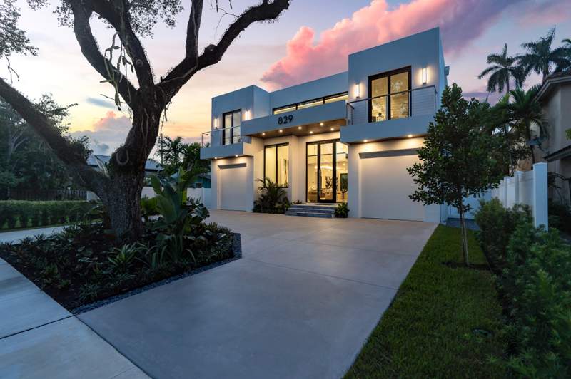 5 bedroom Single Family Residence at 829 SW 11th Street, Lauderdale, Fort Lauderdale — photo 3