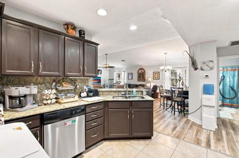 82 Mediterranean Boulevard, Port St. Lucie FL - photo 8 of 46