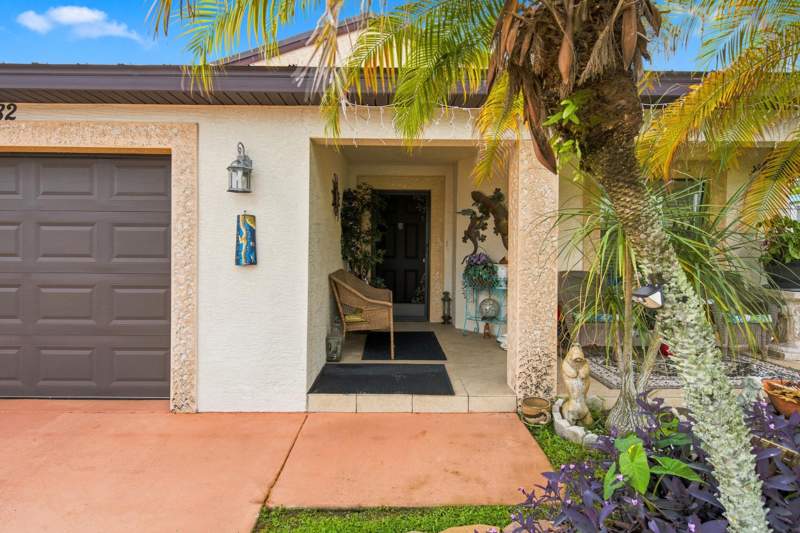 2 bedroom Single Family Residence at 82 Mediterranean Boulevard, Spanish Lakes One Leasehold Estates, Port St. Lucie — photo 3