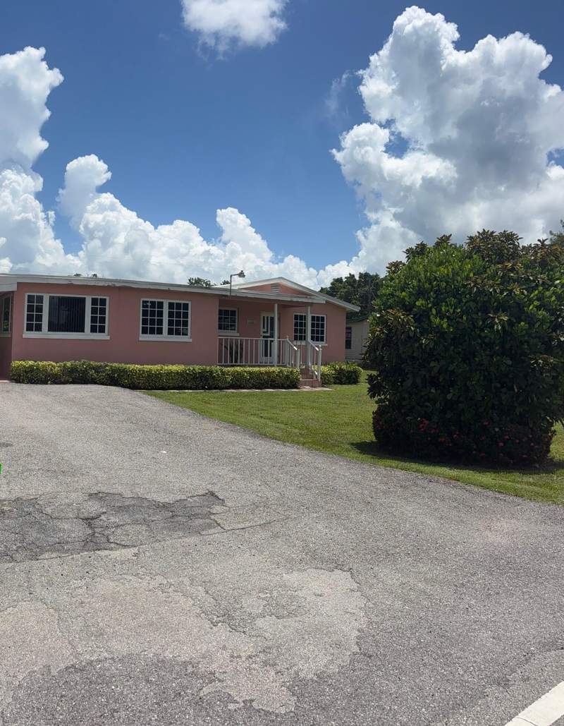 3 bedroom Single Family Residence at 1117 NE 23rd Street, Sugarland Heights 2, Belle Glade — photo 2