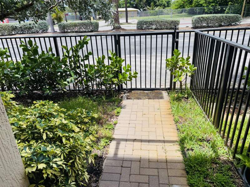 3 bedroom Townhouse at 2132 NW 6th Street, River Gardens, Fort Lauderdale — photo 3