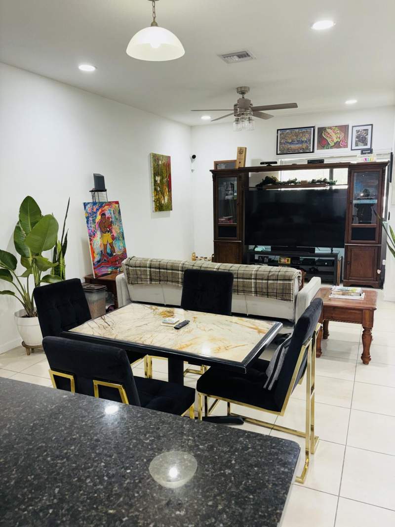 3 bedroom Townhouse at 2132 NW 6th Street, River Gardens, Fort Lauderdale — photo 5