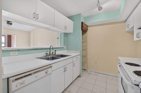 4844 N State Road 7 #2304, Coconut Creek FL - photo 9 of 70