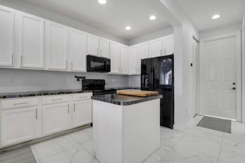 880 Millbrae Court #3, West Palm Beach FL - photo 12 of 47