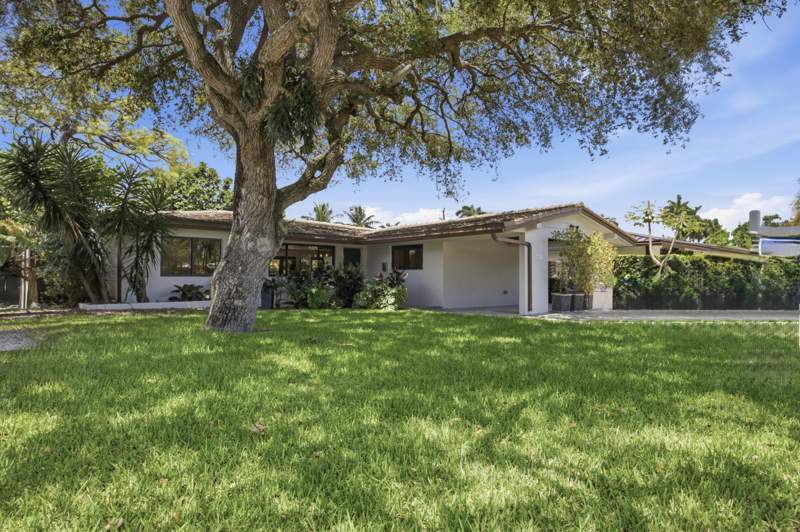 3 bedroom Single Family Residence at 2001 N Victoria Park Road, North Ridge, Fort Lauderdale — photo 2