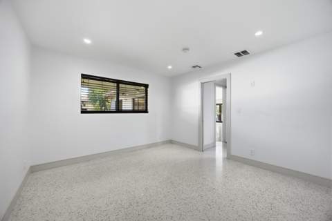 2001 N Victoria Park Road, Fort Lauderdale FL - photo 17 of 34