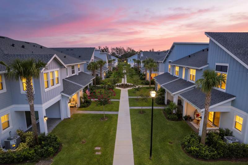 3 bedroom Townhouse at 4147 S Longwood Lake Square, Terraces Of Westlake, Westlake — photo 2