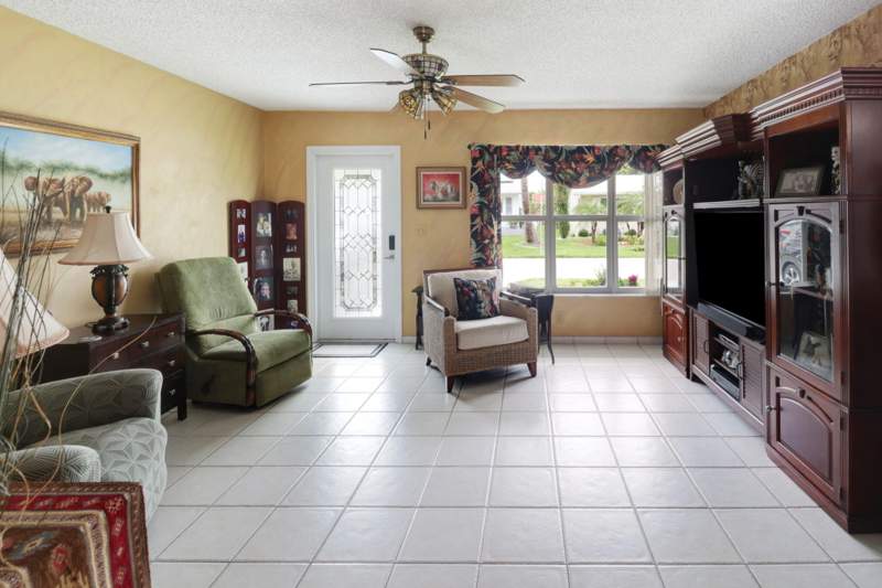 2 bedroom Single Family Residence at 4312 NW 47th Street, Mainlands Of Tamarac Lakes, Tamarac — photo 3