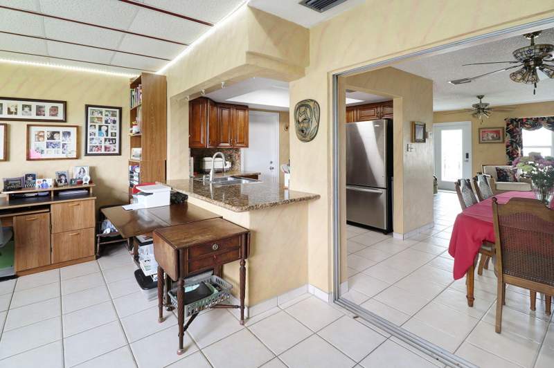 2 bedroom Single Family Residence at 4312 NW 47th Street, Mainlands Of Tamarac Lakes, Tamarac — photo 5