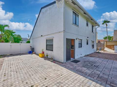 57 Peachtree Place, Boynton Beach FL - photo 8 of 44