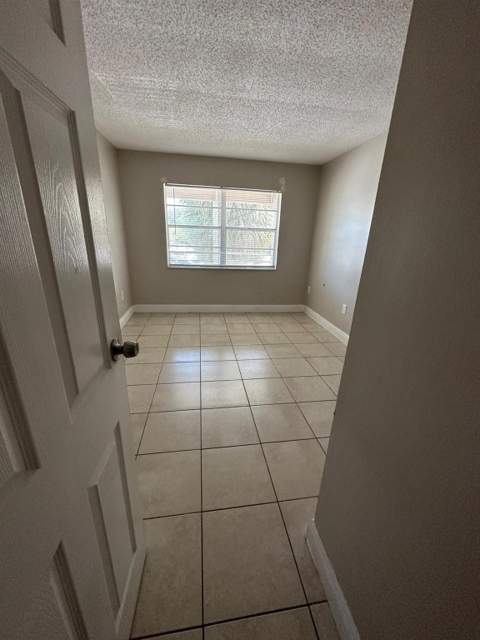 4324 NW 9th Avenue #6-2D, Deerfield Beach FL - photo 7 of 11