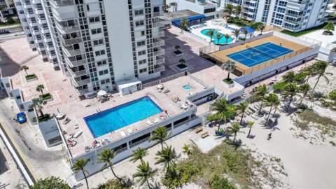 1370 S Ocean Boulevard #1703, Pompano Beach FL - photo 16 of 37