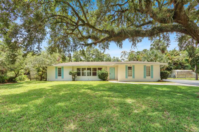 4 bedroom Single Family Residence at 6466 Via Townsend, Via Townsend, West Palm Beach — photo 1
