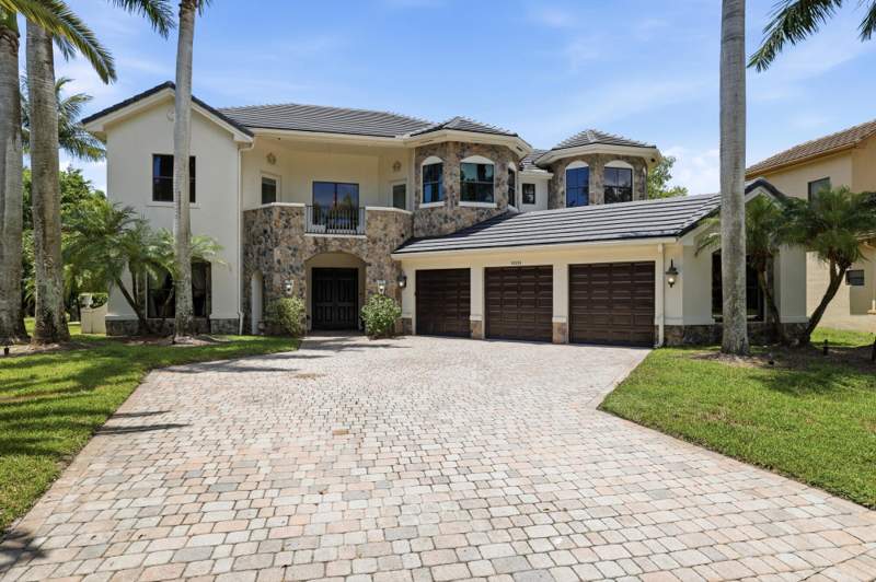 6 bedroom Single Family Residence at 10594 Versailles Boulevard, Versailles, Wellington — photo 3