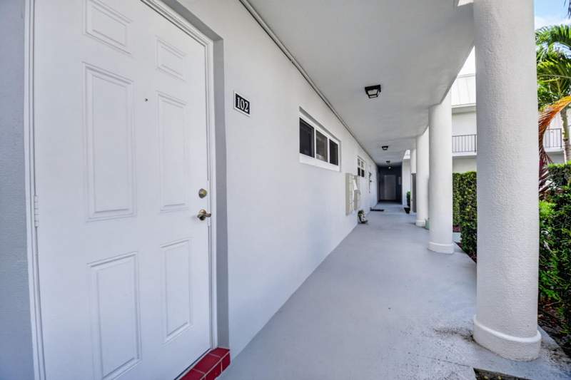 1 bedroom Condominium at 32 Colonial Club Drive #102, Colonial Club Condo Sec 1, Boynton Beach — photo 5