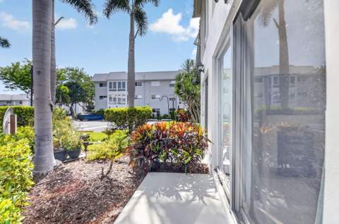 32 Colonial Club Drive #102, Boynton Beach FL - photo 6 of 61