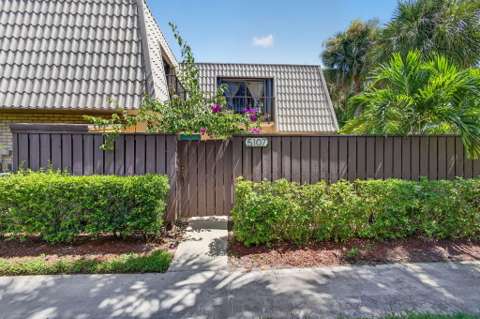 5107 51St Way, home for sale in West Palm Beach 33409