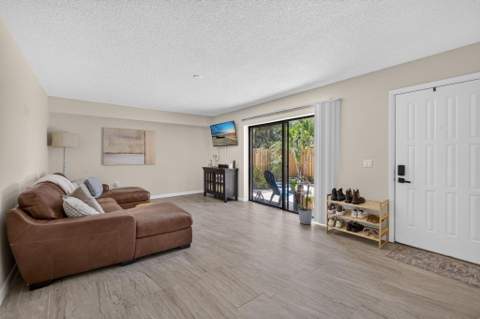 5107 51st Way, West Palm Beach FL - photo 9 of 40