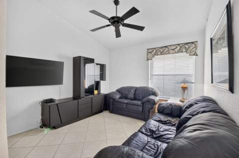 7388 Tonga Court, Boynton Beach FL - photo 13 of 44