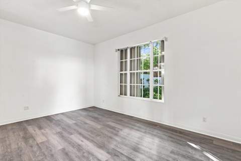 240 NW Bentley Circle, Port St. Lucie FL - photo 24 of 34