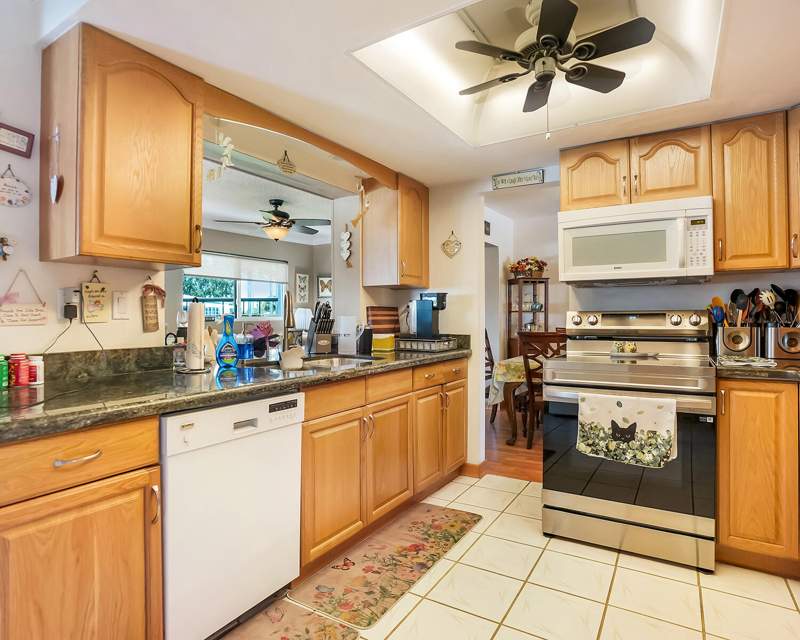 2 bedroom Single Family Residence at 4703 NW 45th Court, Mainlands Of Tamarac Lakes, Tamarac — photo 4