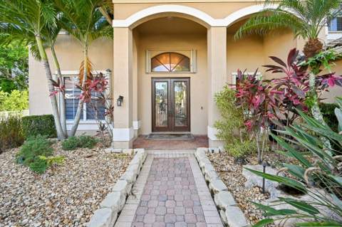 1664 Victoria Pointe Lane, Weston FL - photo 9 of 59